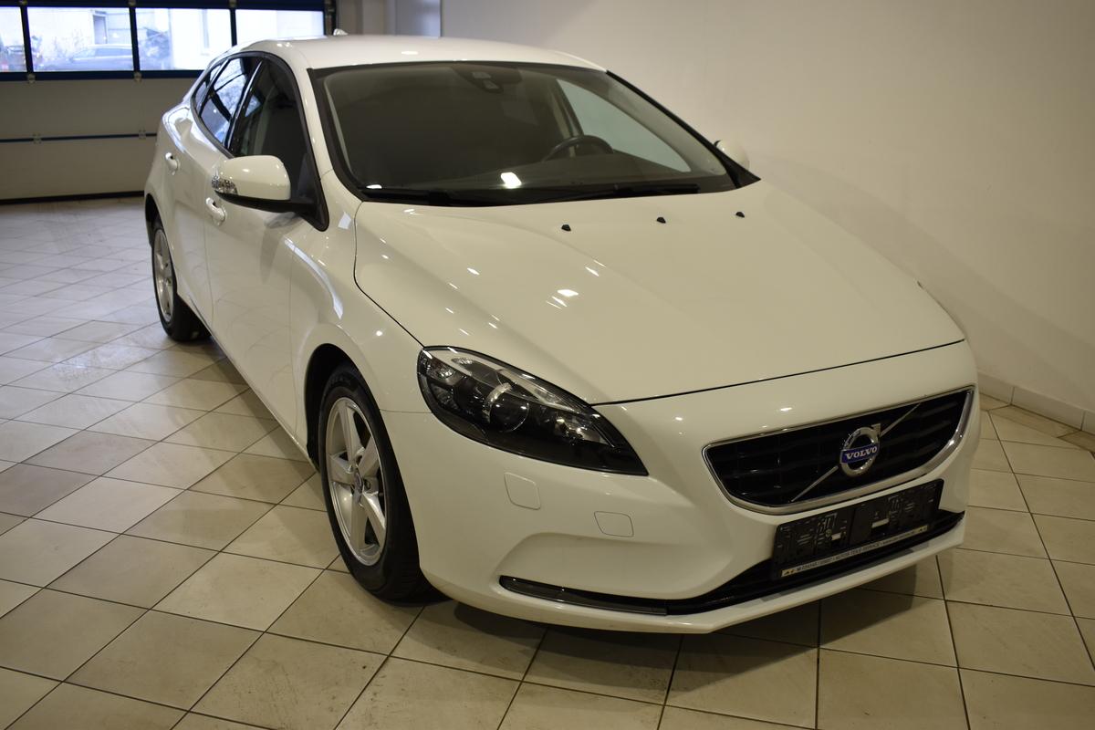 Volvo V40 Linje YOU! GRA LEDER SHZ XENON