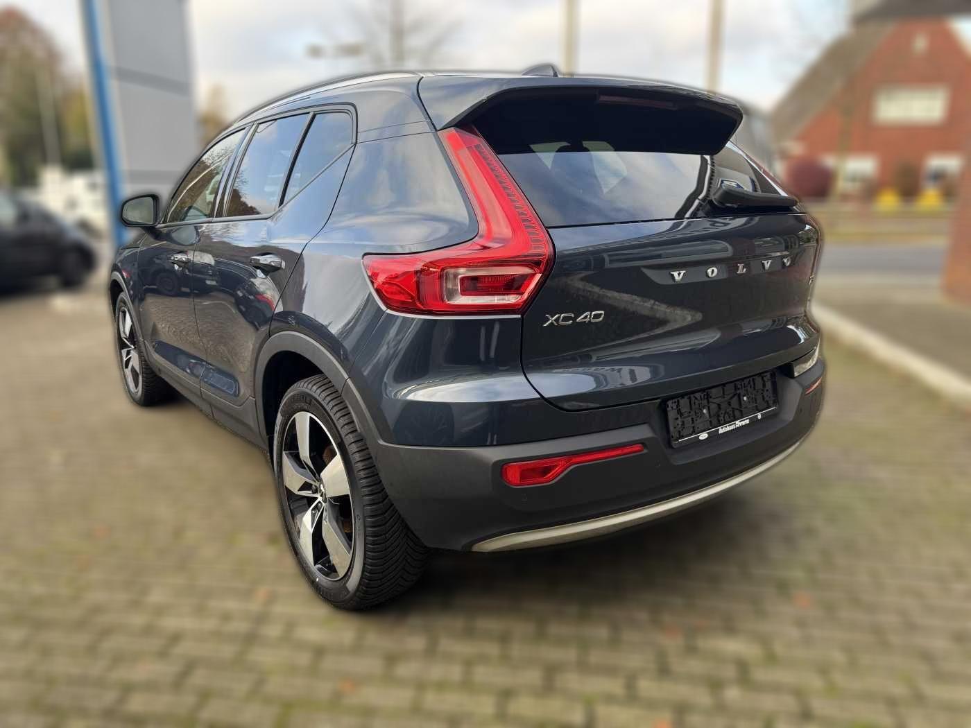 VOLVO XC 40 Momentum Pro 2WD *Kamera-eHeck-SHZ*