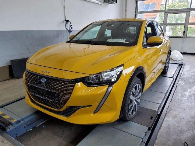 PEUGEOT 208 e- Active Elektromotor 136 LED Klimaautom